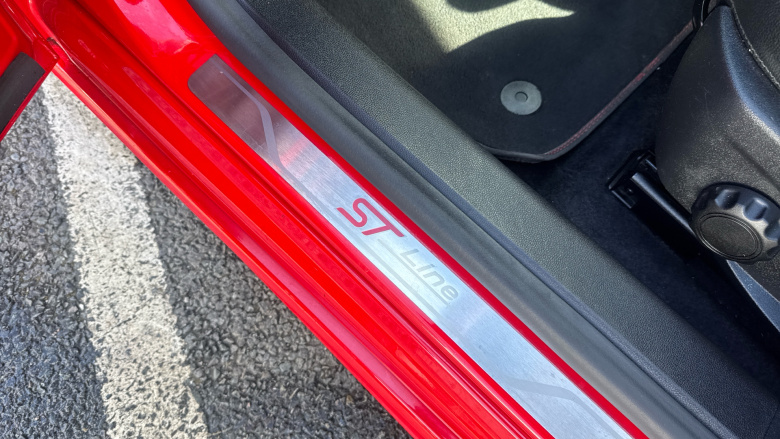 Ford Focus 1.0 EcoBoost 125 ST-Line X 5dr Petrol Hatchback